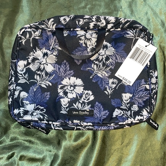 Vera Bradley zip around cosmetic - Picture 3 of 4